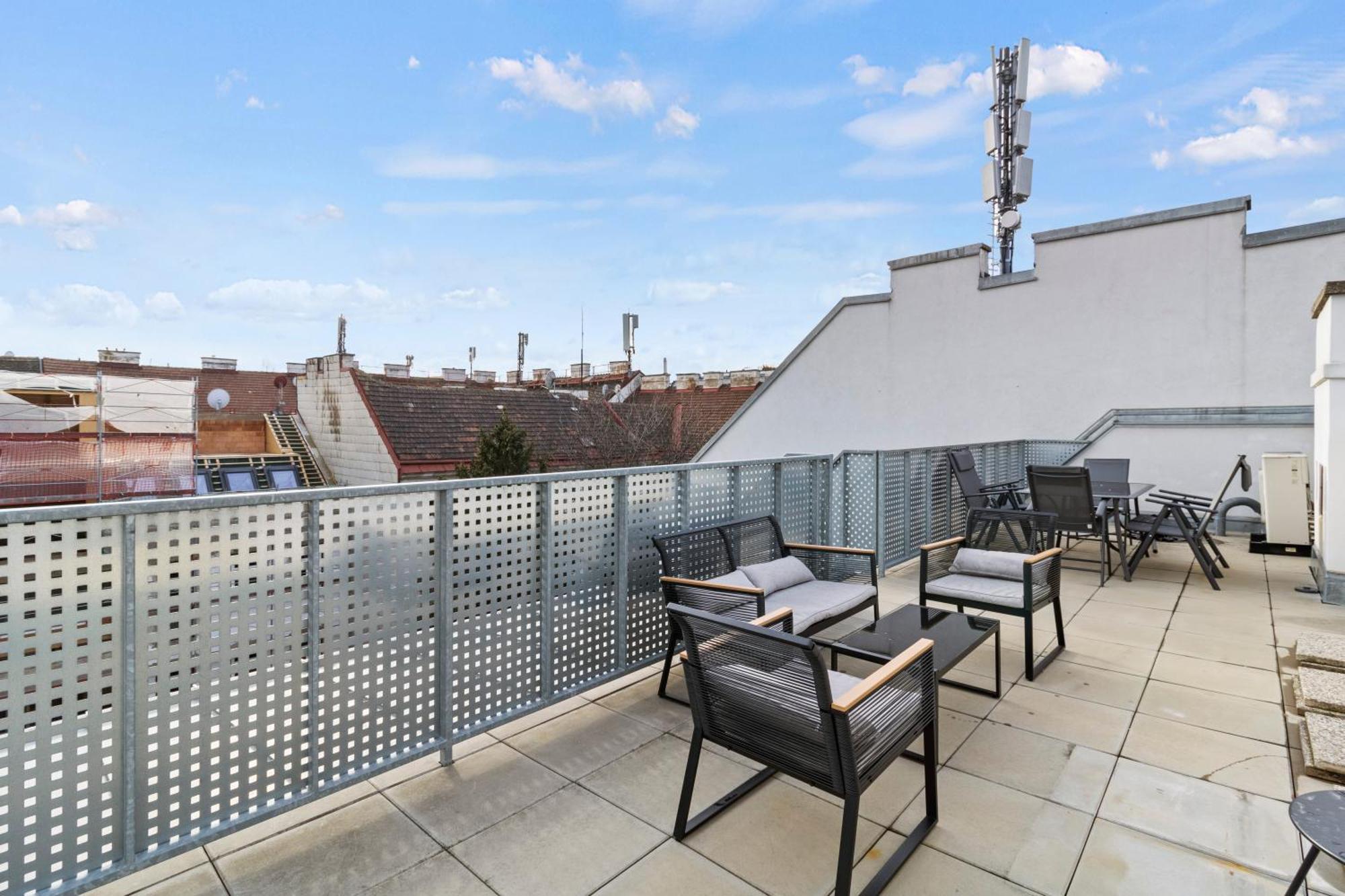 Terrace - 75 M² - Near Wiener Stadthalle エクステリア 写真